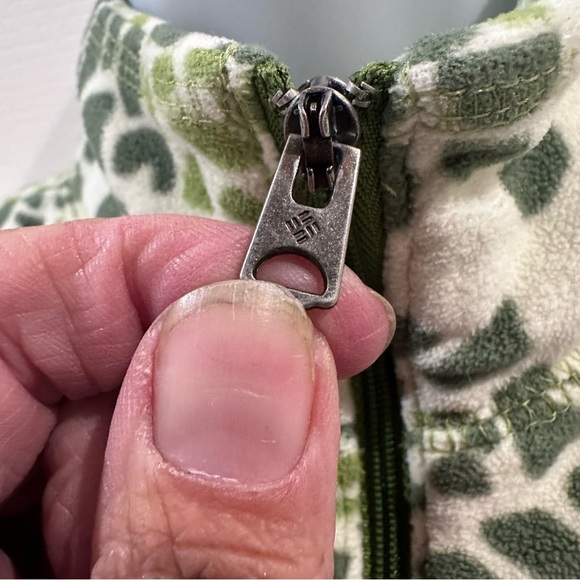 Green Floral Abstract Pattern Fleece 1/4 Zip Pull-over Large Columbia - Picture 3 of 6